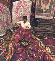 Persian Rugs Making making_of_persian_rug.jpg – Steven Goh's Penang Food and Penang Lifestyle